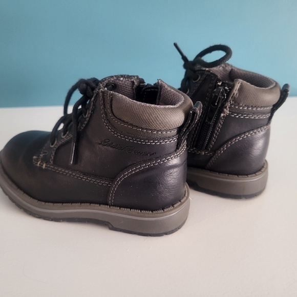 Eddie Bauer Toddler size 8 Boots - Picture 3 of 6